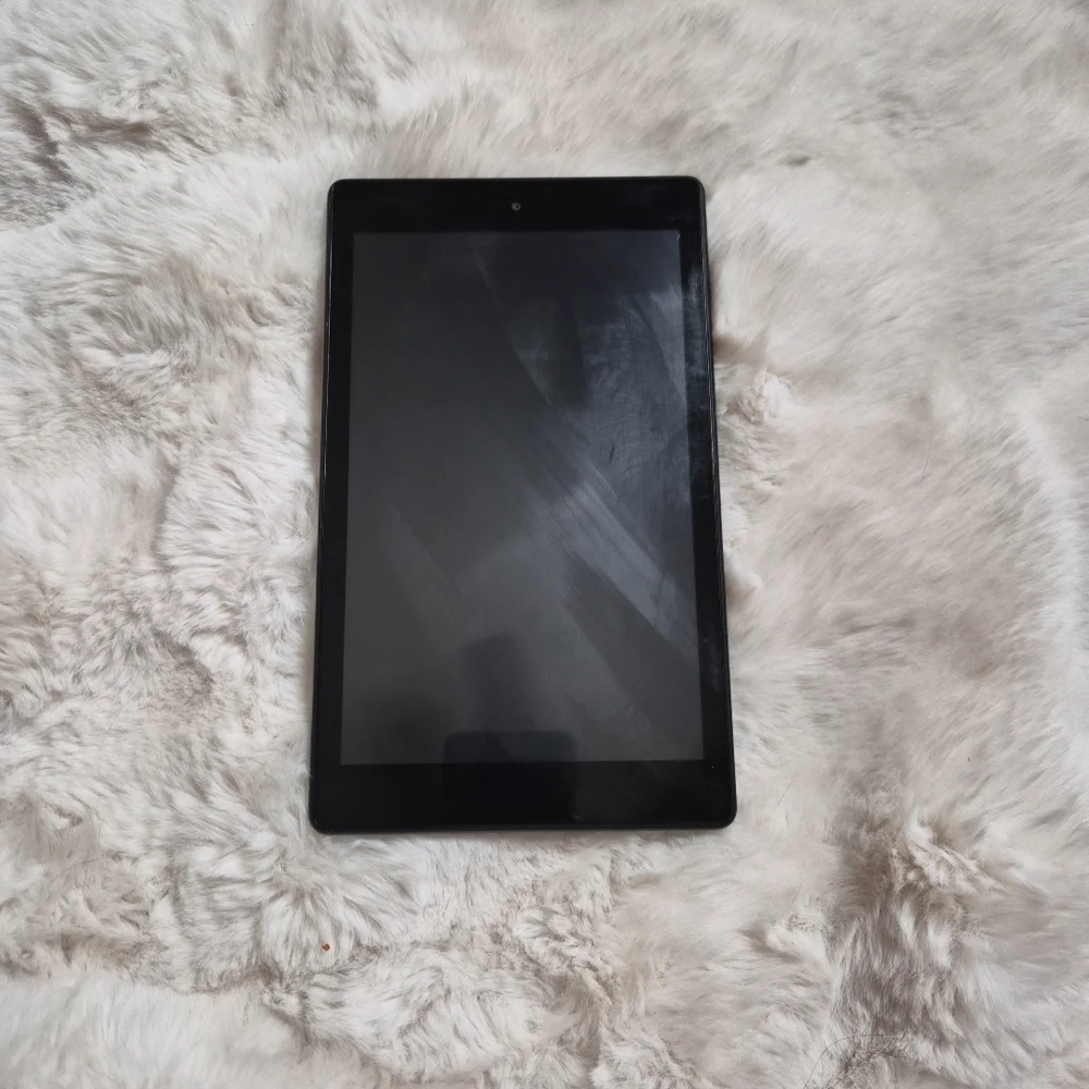 Amazon Kindle Fire HD 8 Tablet Device Black L5S83A Model Wi Fi Travel Streaming